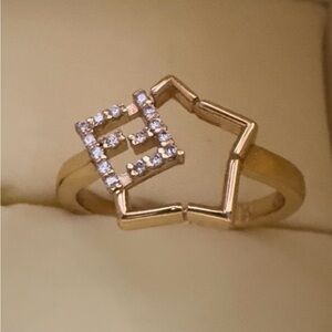 NWT FENDI Women’s Crystal Zucca Slim Star-Shaped Gold Toned Brass Crystal Ring